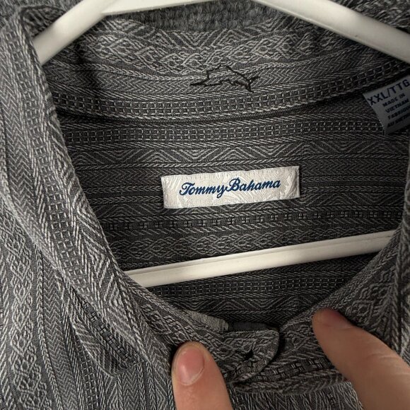 Tommy Bahama 2XL Tiki Gray Silk Button Up Shirt Short Sleeve Hawaii Adult Men - Picture 8 of 15